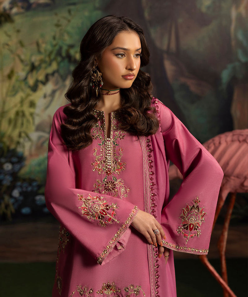 Naaz